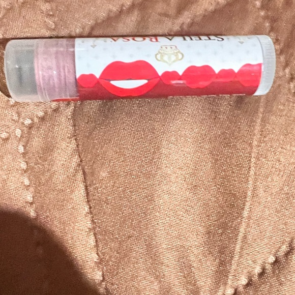 Stella Rosa Natural Tinted Lip Balm - Picture 4 of 5
